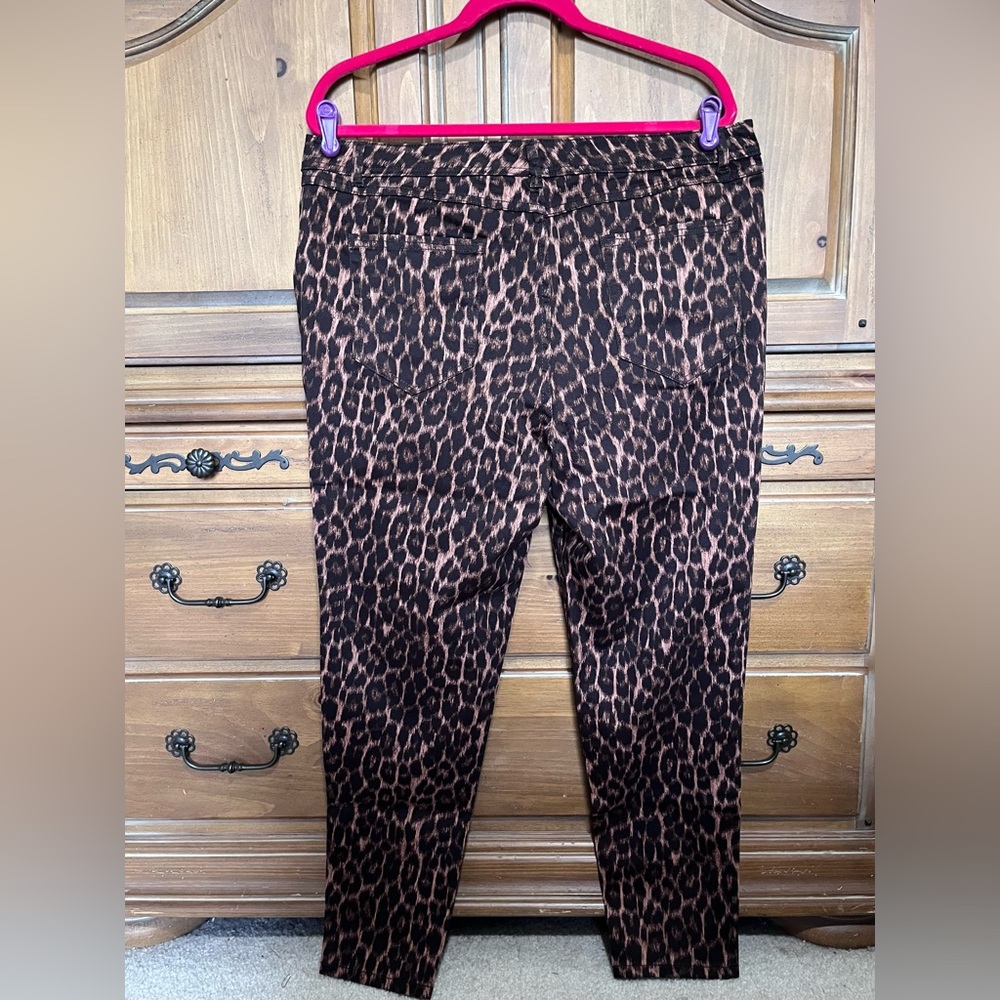 BRAND NEW Lisa Rinna Collection Leopard Print Skinny Jeans 🐆 - Picture 2 of 3